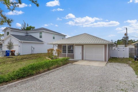 House in Vero Beach, Florida 3 bedrooms, 111.48 sq.m. № 2181844 - photo 3