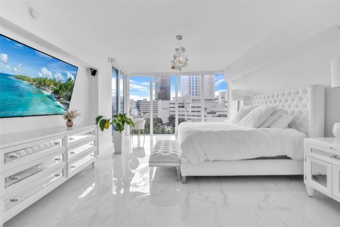 Condominio en venta en Fort Lauderdale, Florida, 2 dormitorios, 197.79 m2 № 1788440 - foto 25