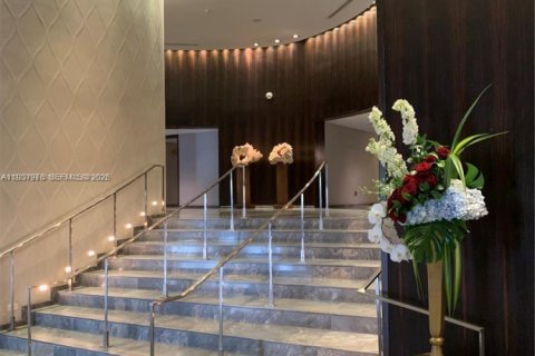 Купить кондоминиум в Санни-Айлс-Бич, Флорида 2 спальни, 175.21м2, № 1995745 - фото 4