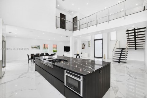 Villa ou maison à vendre à Pompano Beach, Floride: 4 chambres, 372.17 m2 № 2173211 - photo 15