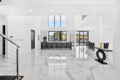 Villa ou maison à vendre à Pompano Beach, Floride: 4 chambres, 372.17 m2 № 2173211 - photo 7