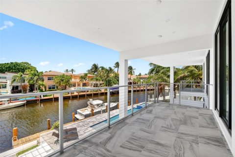 Villa ou maison à vendre à Pompano Beach, Floride: 4 chambres, 372.17 m2 № 2173211 - photo 29