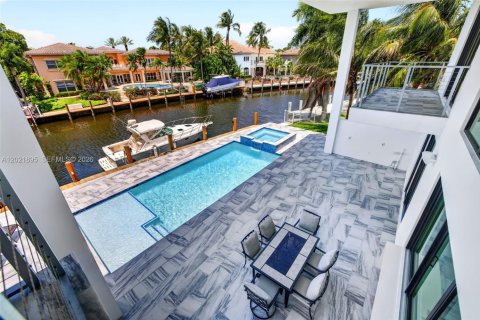 Villa ou maison à vendre à Pompano Beach, Floride: 4 chambres, 372.17 m2 № 2173211 - photo 30