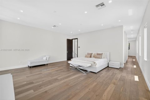 Villa ou maison à vendre à Pompano Beach, Floride: 4 chambres, 372.17 m2 № 2173211 - photo 28
