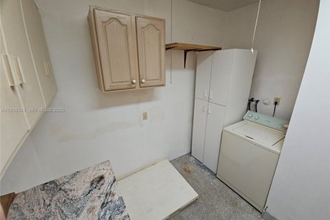 Casa en alquiler en Hollywood, Florida, 2 dormitorios, 79.71 m2 № 2009961 - foto 17