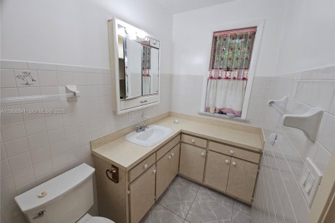 Casa en alquiler en Hollywood, Florida, 2 dormitorios, 79.71 m2 № 2009961 - foto 14