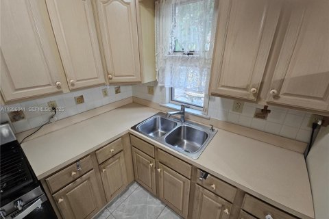 Casa en alquiler en Hollywood, Florida, 2 dormitorios, 79.71 m2 № 2009961 - foto 4