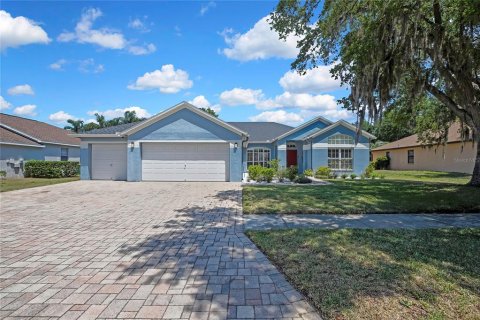 House in Odessa, Florida 4 bedrooms, 256.87 sq.m. № 2092029