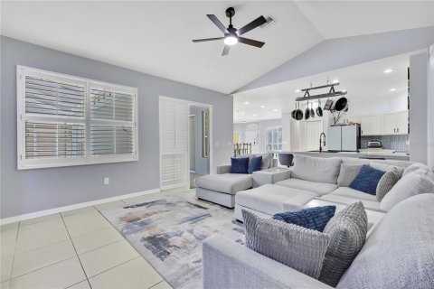 House in Odessa, Florida 4 bedrooms, 256.87 sq.m. № 2092029 - photo 15