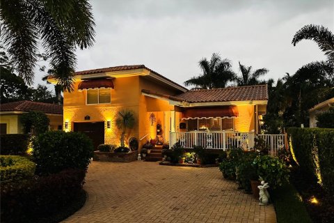 House in Saint Petersburg, Florida 3 bedrooms, 134.99 sq.m. № 1795691 - photo 30