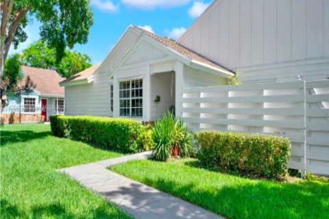 Villa ou maison à Miami, Floride 2 chambres, 90.95 m2 № 1996835