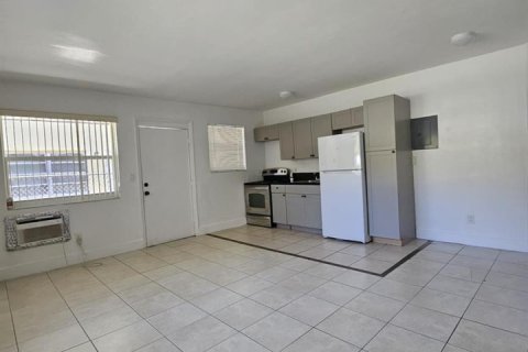 Apartamento en alquiler en North Miami Beach, Florida, 1 dormitorio, 46.64 m2 № 2085025 - foto 4