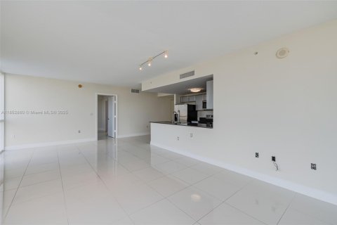 Copropriété à vendre à Miami, Floride: 3 chambres, 146.6 m2 № 1977056 - photo 17