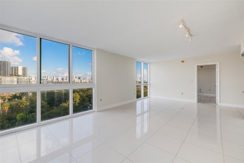 Copropriété à vendre à Miami, Floride: 3 chambres, 146.6 m2 № 1977056 - photo 11