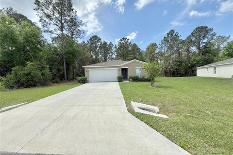 House in Crescent City, Florida 3 bedrooms, 117.34 sq.m. № 2166556 - photo 2