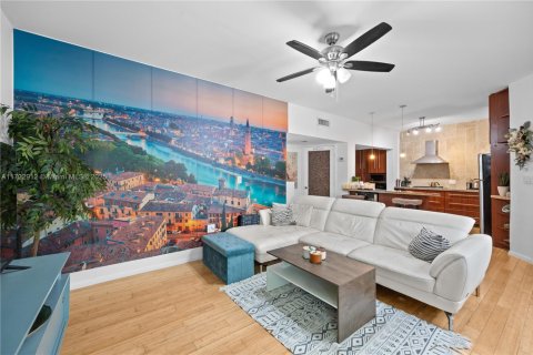 Condominio en venta en Miami Beach, Florida, 1 dormitorio, 42.18 m2 № 1937960 - foto 3