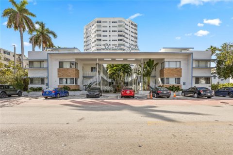 Condominio en venta en Miami Beach, Florida, 1 dormitorio, 42.18 m2 № 1937960 - foto 23