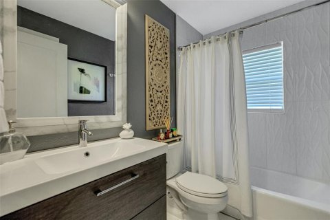 Casa en venta en Sarasota, Florida, 3 dormitorios, 146.6 m2 № 1850303 - foto 27