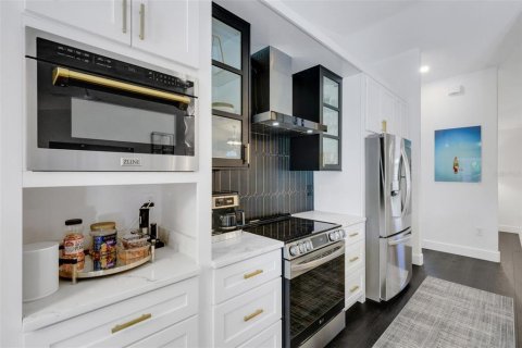 Casa en venta en Sarasota, Florida, 3 dormitorios, 146.6 m2 № 1850303 - foto 12