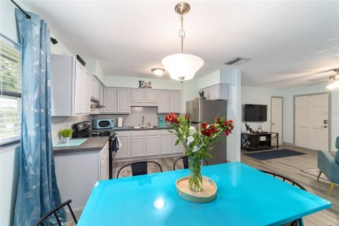 Casa en alquiler en Ocala, Florida, 4 dormitorios, 115.2 m2 № 1785924 - foto 8
