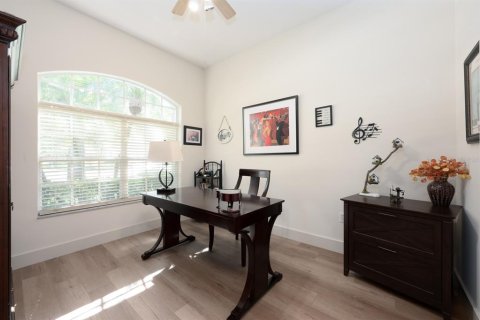 House in Apopka, Florida 3 bedrooms, 194.17 sq.m. № 1880524 - photo 22
