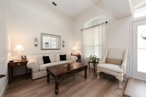 House in Apopka, Florida 3 bedrooms, 194.17 sq.m. № 1880524 - photo 13
