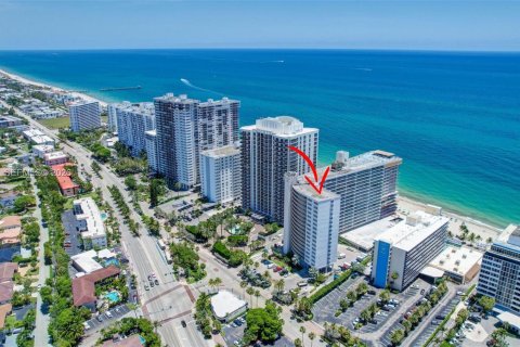 Copropriété à vendre à Fort Lauderdale, Floride: 3 chambres, 230.4 m2 № 2025566 - photo 4