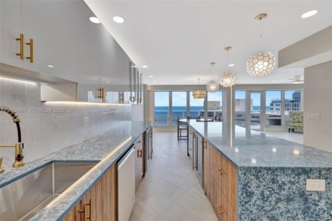 Copropriété à vendre à Fort Lauderdale, Floride: 3 chambres, 230.4 m2 № 2025566 - photo 30