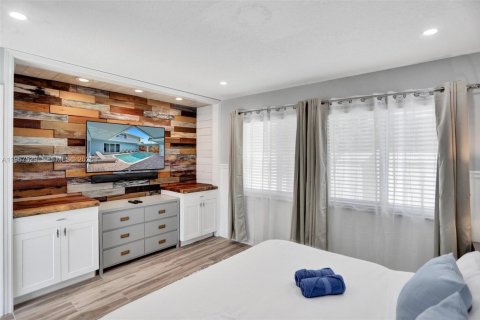 Купить виллу или дом в Помпано-Бич, Флорида 6 спален, 269.32м2, № 2011477 - фото 25