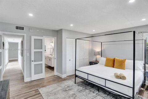 Купить виллу или дом в Помпано-Бич, Флорида 6 спален, 269.32м2, № 2011477 - фото 27