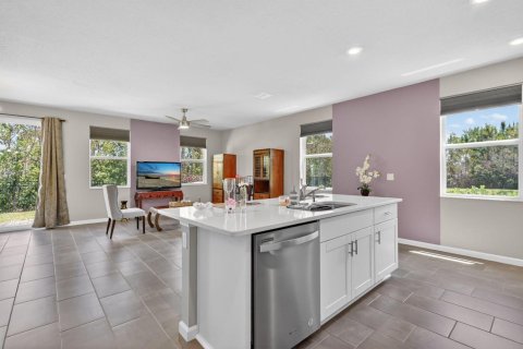 Townhouse in Jensen Beach, Florida 3 bedrooms, 167.6 sq.m. № 2175430 - photo 12