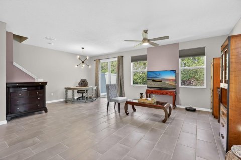 Townhouse in Jensen Beach, Florida 3 bedrooms, 167.6 sq.m. № 2175430 - photo 6