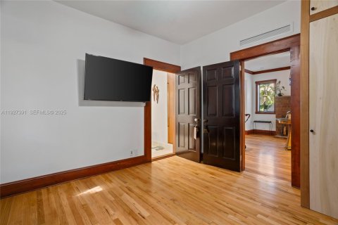 Купить виллу или дом в Майами, Флорида 4 спальни, 213.68м2, № 1988955 - фото 21