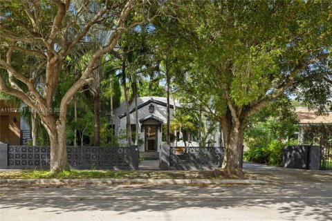 Купить виллу или дом в Майами, Флорида 4 спальни, 213.68м2, № 1988955 - фото 2