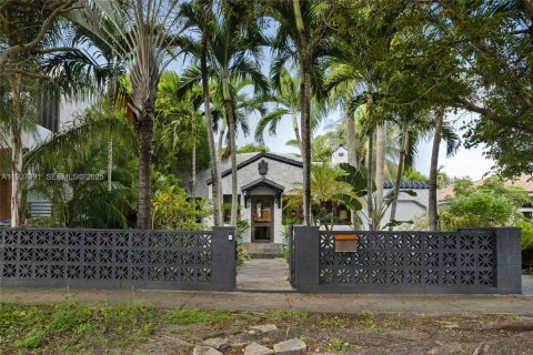 Купить виллу или дом в Майами, Флорида 4 спальни, 213.68м2, № 1988955 - фото 3