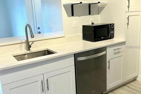 Copropriété à vendre à Saint Petersburg, Floride: 1 chambre, 67.73 m2 № 2369072 - photo 13