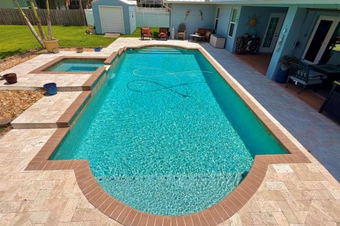 House in Port St. Lucie, Florida 4 bedrooms, 195.19 sq.m. № 2084178 - photo 4