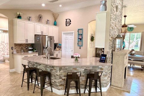 House in Port St. Lucie, Florida 4 bedrooms, 195.19 sq.m. № 2084178 - photo 10