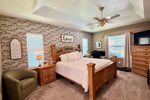 House in Port St. Lucie, Florida 4 bedrooms, 195.19 sq.m. № 2084178 - photo 19
