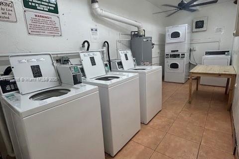 Condominio en alquiler en Miami, Florida, 1 dormitorio, 74.97 m2 № 1896426 - foto 11