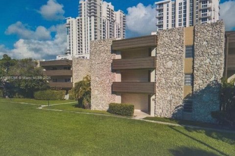 Condominio en alquiler en Miami, Florida, 1 dormitorio, 74.97 m2 № 1896426 - foto 14