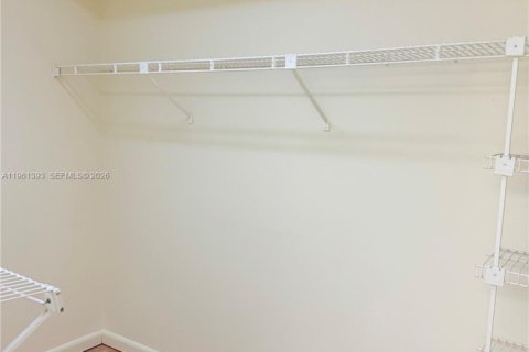 Copropriété à vendre à Pembroke Pines, Floride: 2 chambres, 110.74 m2 № 2024357 - photo 13