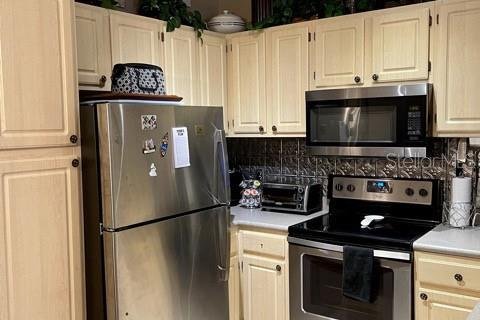 Condominio en alquiler en Maitland, Florida, 1 dormitorio, 83.24 m2 № 2167541 - foto 7