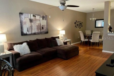 Condominio en alquiler en Maitland, Florida, 1 dormitorio, 83.24 m2 № 2167541 - foto 4