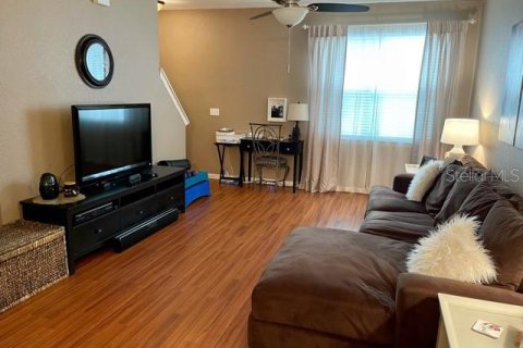 Condominio en alquiler en Maitland, Florida, 1 dormitorio, 83.24 m2 № 2167541 - foto 8