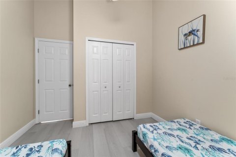 House in Clermont, Florida 4 bedrooms, 180.42 sq.m. № 1866242 - photo 19