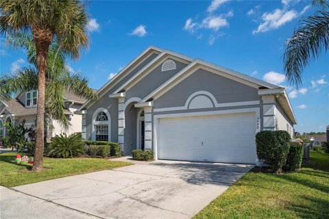 House in Clermont, Florida 4 bedrooms, 180.42 sq.m. № 1866242 - photo 2