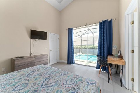 House in Clermont, Florida 4 bedrooms, 180.42 sq.m. № 1866242 - photo 12