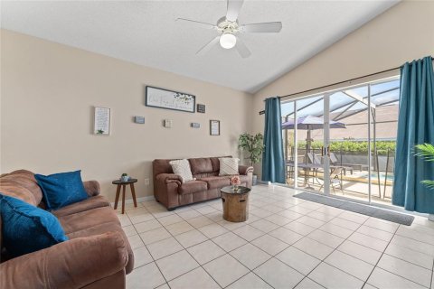 House in Clermont, Florida 4 bedrooms, 180.42 sq.m. № 1866242 - photo 6