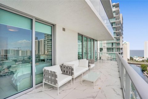 Copropriété à louer à Sunny Isles Beach, Floride: 3 chambres, 175.77 m2 № 1727449 - photo 16